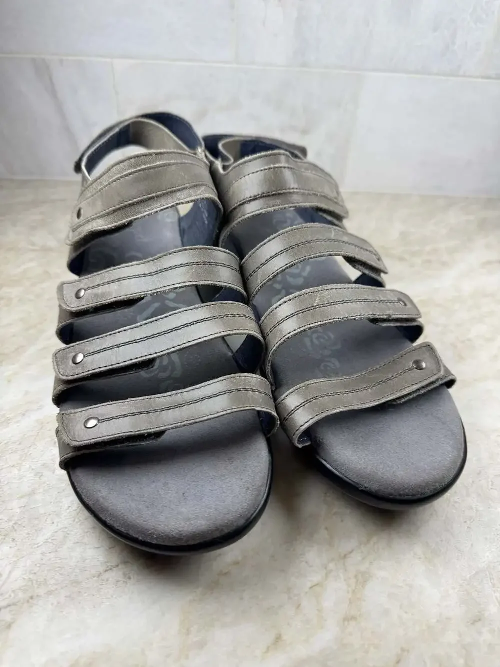 Propet Aurora Women’s Gray Leather Strappy Comfort Sandals Size 9 M Hook Loop